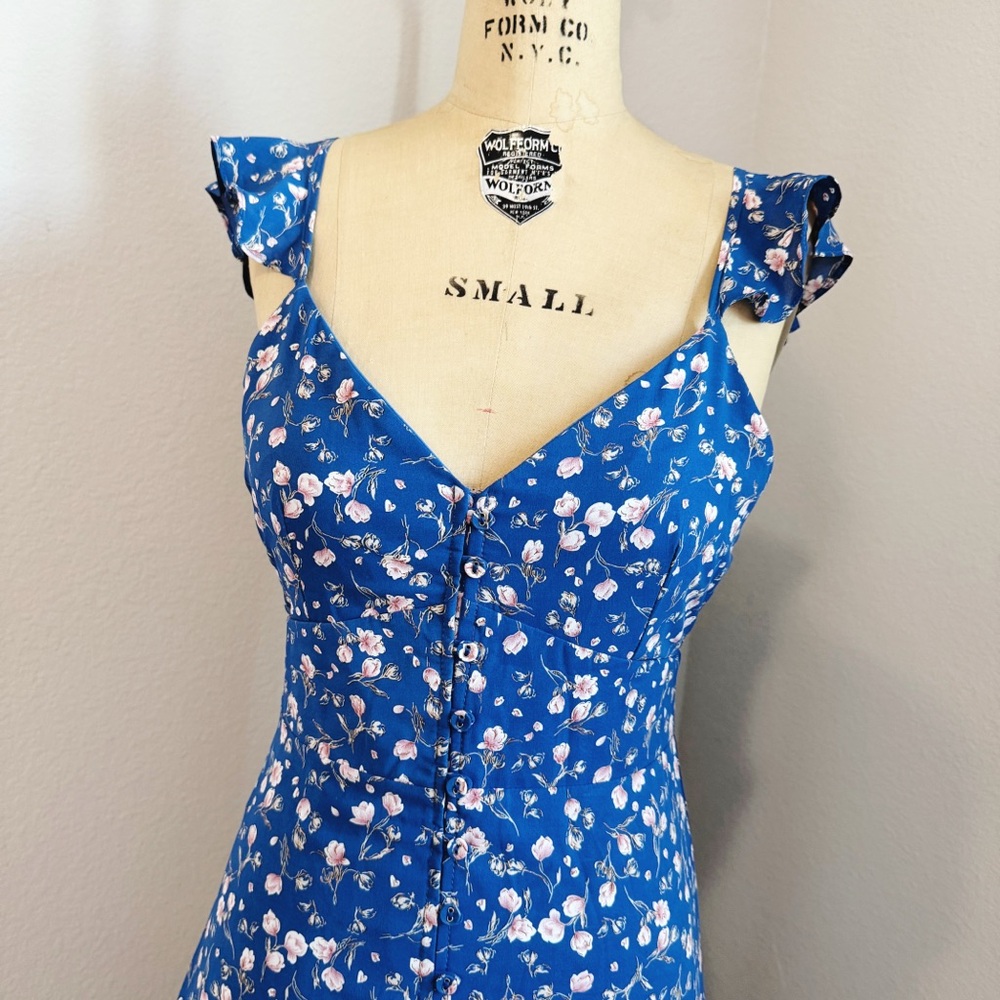 Hello Molly Blue Floral Maxi Dress - Picture 14 of 16